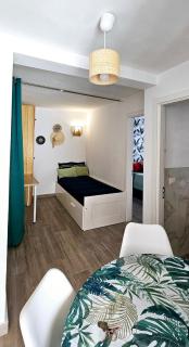 Modern BohoTropical apartment with terrace - La Medida - 9