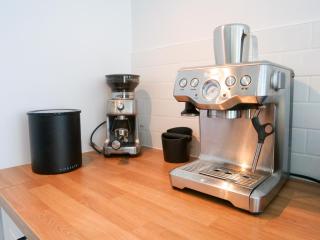 River-View Bright Quebec City Apartment - 1