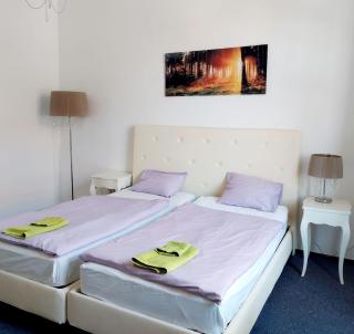 Just 3 min Walk Old Town Center private room D - Praga - 8