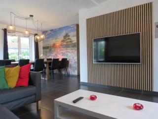 Sixine House - Ovifat - 2