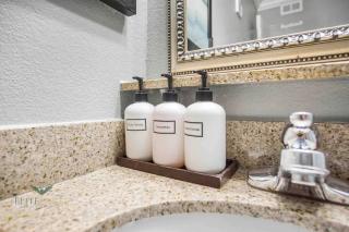 Bayfront 2BR Condo at Sailport - Tampa - 5