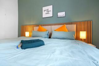 Moderne Suite bis zu 6 Personen - Central- free Parking - 3 Bedrooms - Netflix - Smart Home - - 1