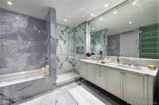 Elegant 4-Bdr Oceanfront Condo with Skyline Views - 1