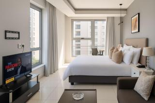 Sleek Five Star Bachelor Pad in Sandton - Joanesburgo - 6