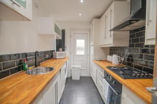 Clydebank 2 Bedroom Home - Drumchapel - 5