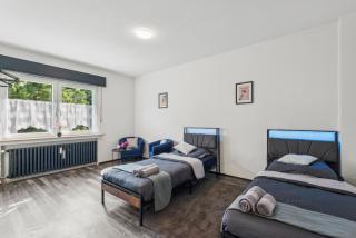 Velbert, gute Lage, Ideal für Geschäftsleute, Monteure, Messegäste, 3 Schlafzimmer, SmartTV - Velbert - 9