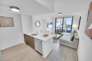 Best Location 2 bedrooms 2 bathrooms - 1