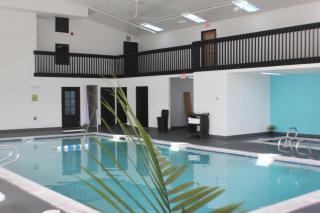 Alliance Hotel & Suites, a Howard Johnson by Wyndham - 8