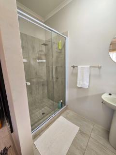 Imvelo House - Beaufort West - 7