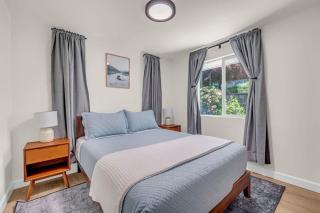Lakefront Retreat for 6 with Stunning Views Sauna - Snohomish - 1