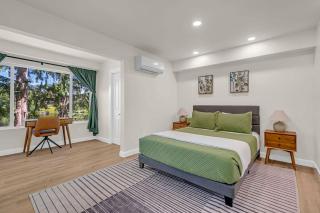Lakefront Getaway For 4 with Swimming Kayaks and More - Snohomish - 4