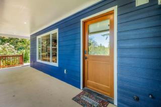 Lakefront Getaway For 4 with Swimming Kayaks and More - Snohomish - 1