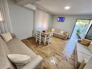 Floor Villa 2 - 7