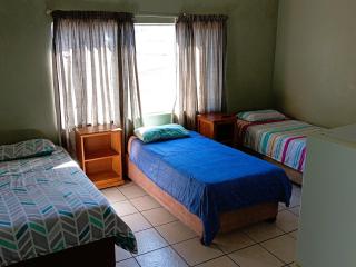 The Airport Lodge - East London - 7