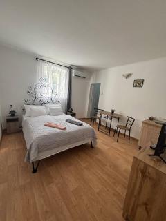 Lola Apartman - Eger - 8