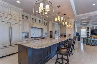 Private Balcony Luxury 4-Bedroom Oceanfront Unit - St Pete Beach - 5
