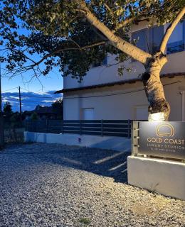 Gold Coast Luxury Studio - - 5