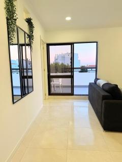 OuraFlats - 0