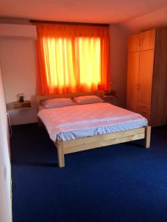 CALIFORNIA Rooms - - 2