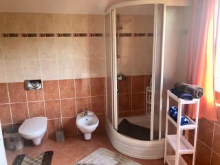 CALIFORNIA Rooms - - 1