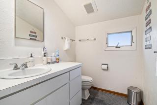 Cozy Home on Lake Martin with Great Amenities - Gaylord - 7