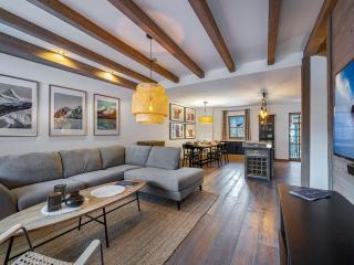 Chalet moderne avec parking et wifi, à proximité des pistes et commerces - FR-1-566-20 - Les Allues - 6