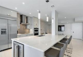 Renovated 2-Bedroom Oceanfront Condo - Fort Lauderdale - 6