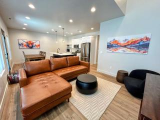 Teton Duo | Side-by-Side Homes | Hot Tubs+Walkable - 9