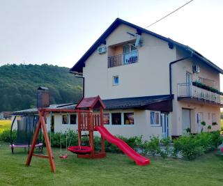 Apartmani "Marina" - Otočac - 9