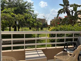Luxury Inn 3BR Amazing View Garden in Madinaty B6 - Madinaty - 8