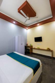 Hotel Divy Grand and Banquet -Noida Sector 117 - Noida - 2