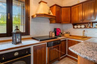 The Rosa's Luxury House - 1