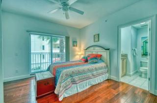 Luxurious 3-Bedroom with Stunning Views Parking - Clearwater Beach - 3