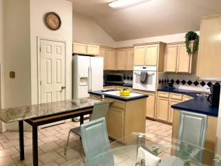 Casa Lava- 4 bedroom with pool and office - Killeen - 3