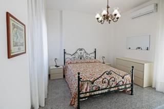 Casa Vacanze Leonardo 2 - Roccella Ionica - 0