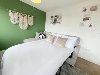 Penthouse with City Views - Bristol - 3