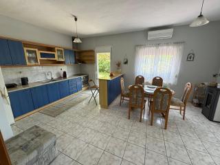 Nana's Villa - Little Paradise - Kassandra - 1