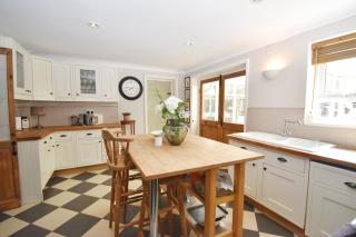 Emerald House, 3 bed, sleeps 5, near Ely & A10, perfect for business travellers & families - - 6