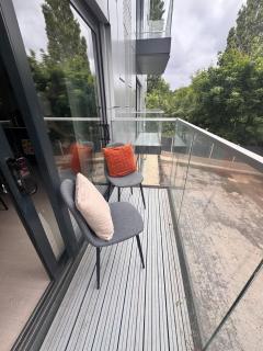 22 Lux & Stylish 2 bed 2 bath Apart w balcony 11 - Birmingham - 9