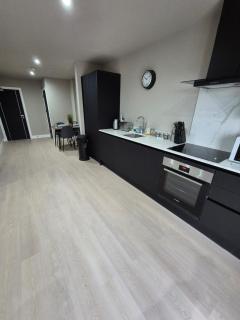 22 Lux & Stylish 2 bed 2 bath Apart w balcony 11 - Birmingham - 3