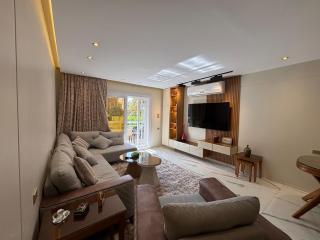 Luxury Inn 3BR Amazing View Garden in Madinaty B6 - Madinaty - 0