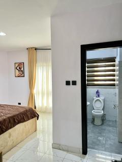 3-Bedroom Apartment in Lekki phase 1 - Lekki - 2