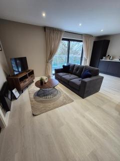 23 Lux stylish 2 bed 2 bath with balcony NEC n12 - Birmingham - 0