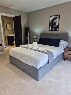 23 Lux stylish 2 bed 2 bath with balcony NEC n12 - Birmingham - 1
