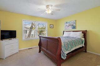 Mai Tu Suns - Renovated 3 Bedroom Beach Home! - Myrtle Beach - 6