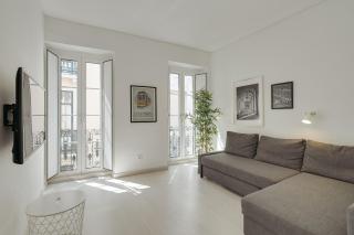HostWise - Stylish Flat near Bica Elevator - Lisbona - 0