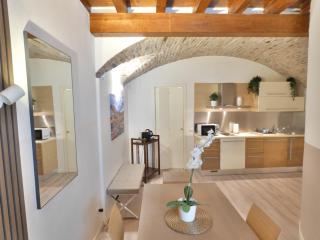 City Heart Cozy Apartment Desenzano - Desenzano del Garda - 3