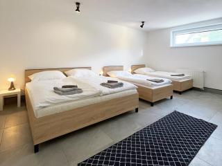 Rodinný Apartmán s 2 Spálňami - Veľká Lomnica - 3