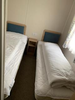 Sharleen&Peters Caravan - Scratby - 2