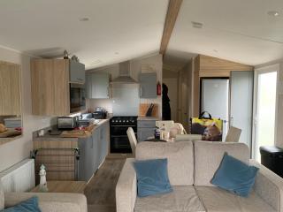 Sharleen&Peters Caravan - Scratby - 6